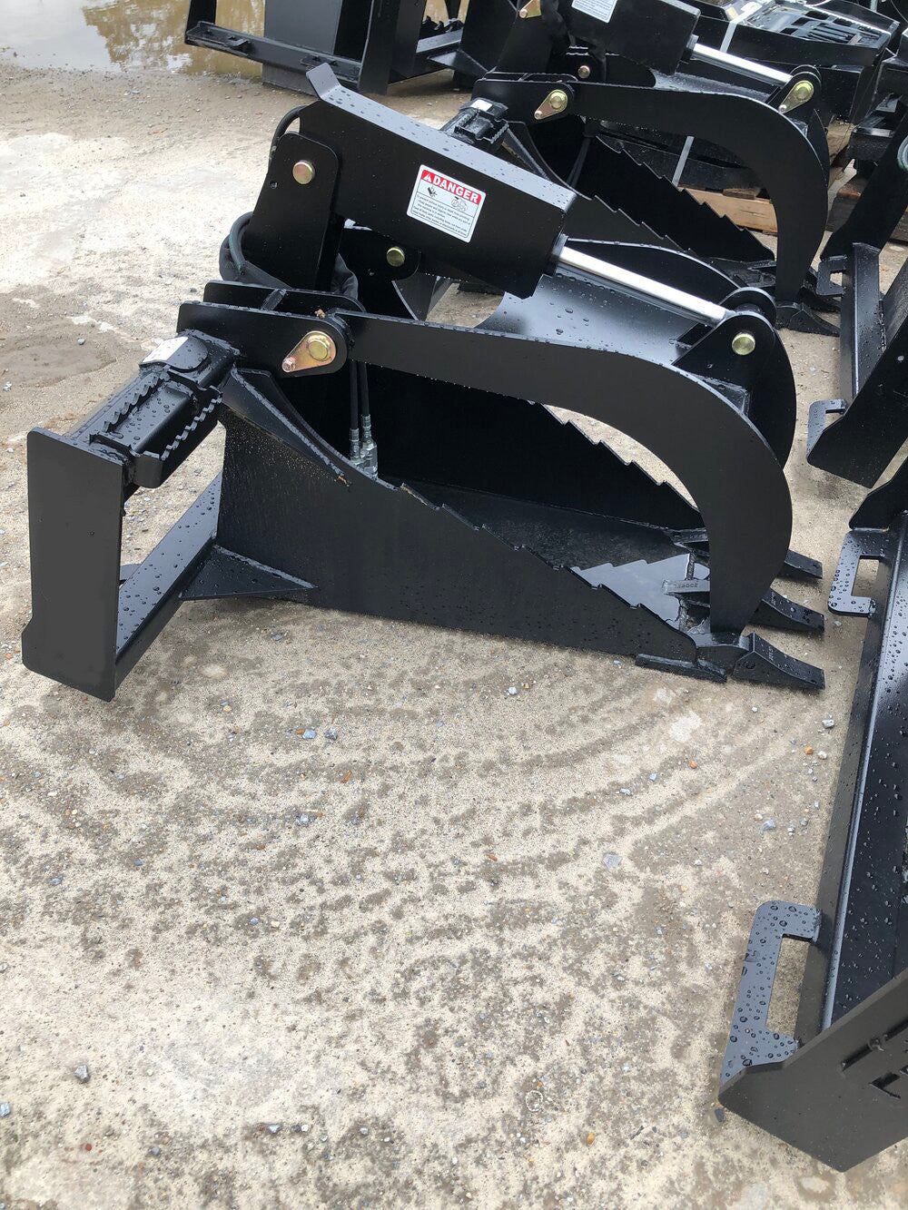 2024 New Skid Steer Stump / Trench Style Grapple HD