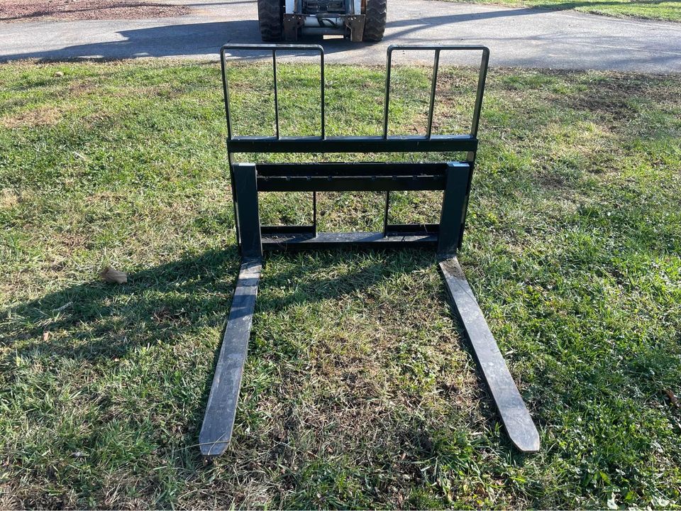 USA Made 4200 LB Capacity Skid Steer Pallet Forks Walk-Through Design 48" Tines